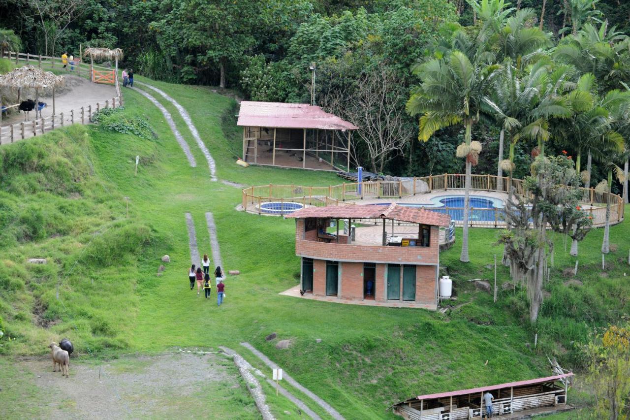 Appartamento Hacienda Charrascal Coffe Farm Manizales Esterno foto