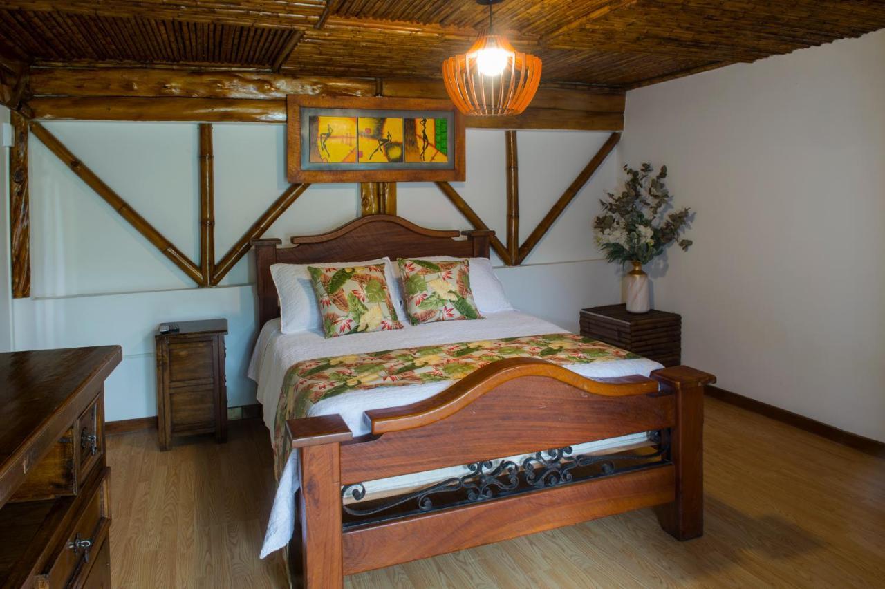 Appartamento Hacienda Charrascal Coffe Farm Manizales Esterno foto